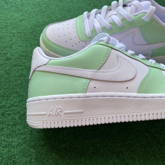 Green custom Air Force 1 - Picture 5 of 5